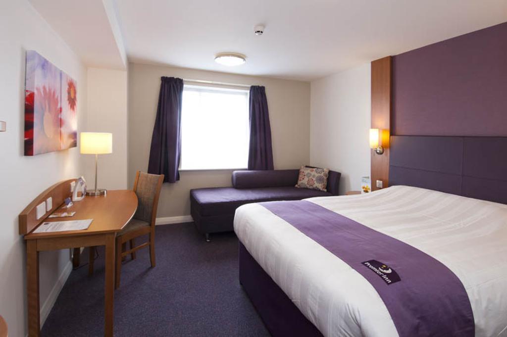 Premier Inn Kidderminster Eksteriør billede